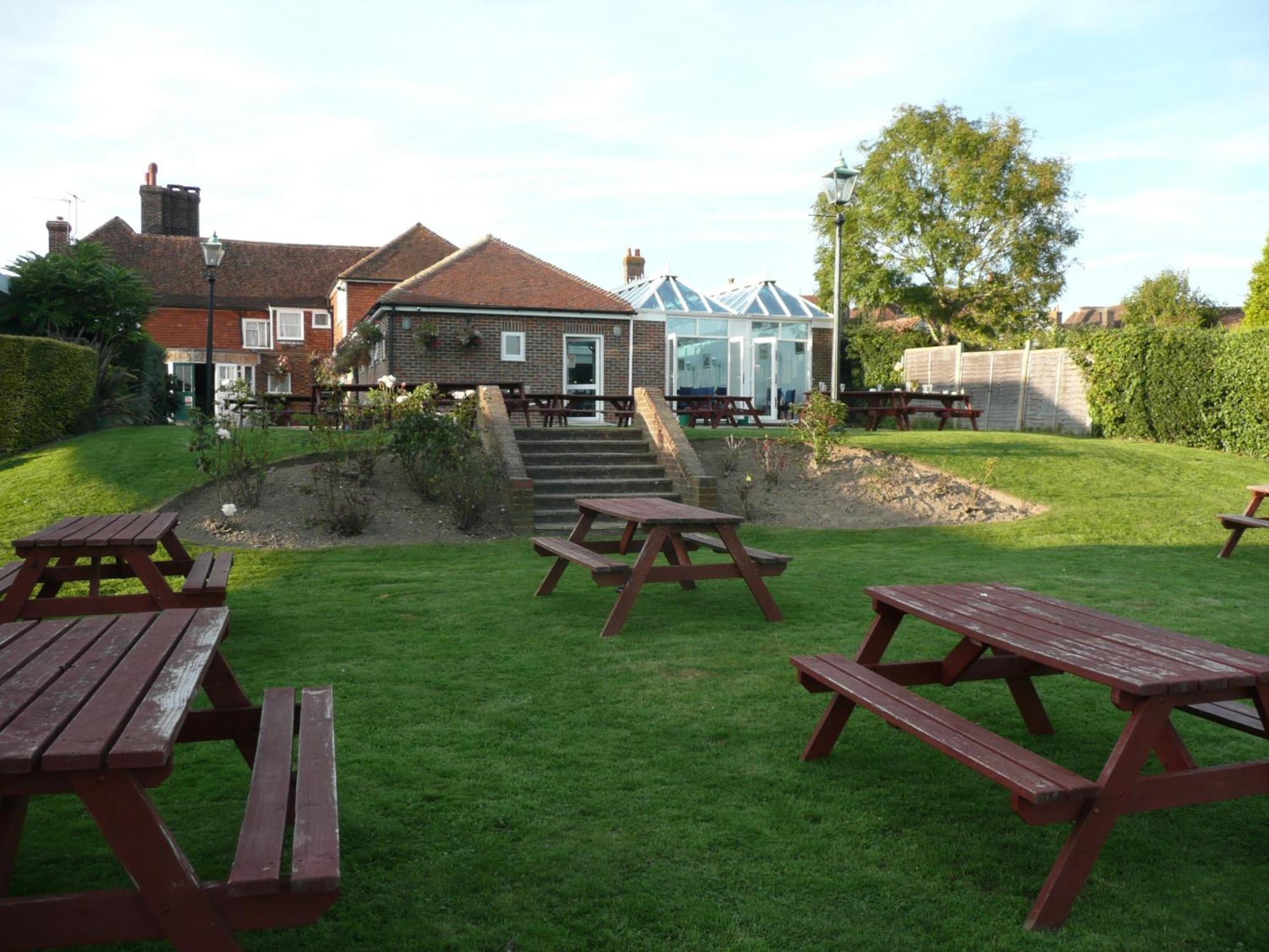 The Bear Inn&Burwash Motel Exterior foto